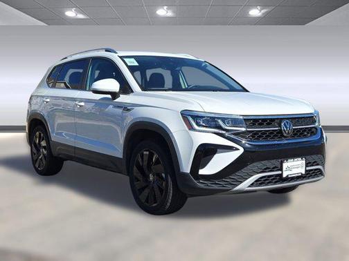 2024 Volkswagen Taos 1.5T SEL