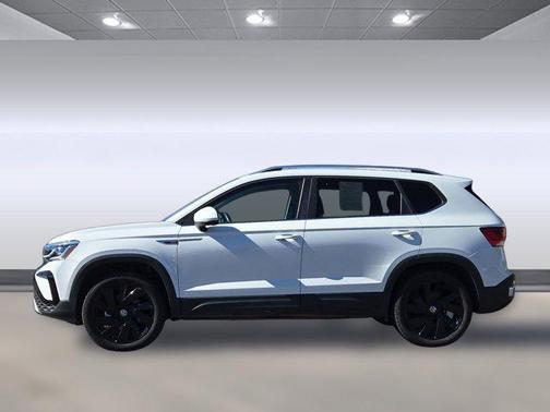 2024 Volkswagen Taos 1.5T SEL