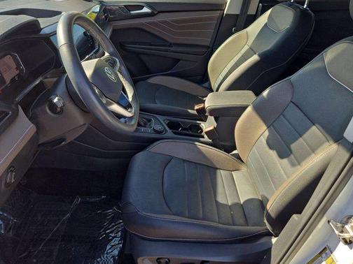 2024 Volkswagen Taos 1.5T SEL