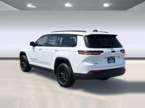 Bright White Clearcoat 2024 Jeep Grand Cherokee L Altitude