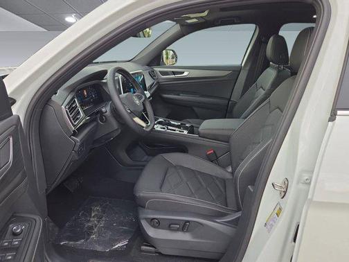 2026 Volkswagen Atlas Cross Sport 2.0T SE w/Technology 4MOTION