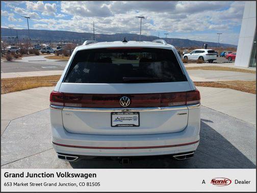 2025 Volkswagen Atlas 2.0T SEL Premium R-Line 4MOTION