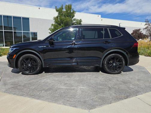 2022 Volkswagen Tiguan 2.0T SE R-Line Black 4MOTION