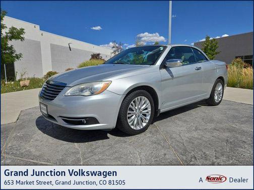 2011 Chrysler 200 Limited