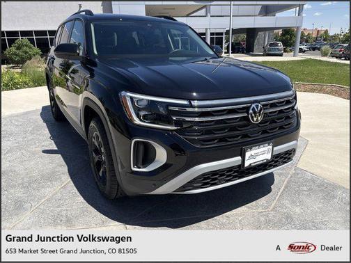 2025 Volkswagen Atlas 2.0T Peak Edition