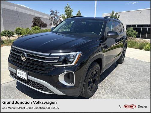 2025 Volkswagen Atlas 2.0T Peak Edition
