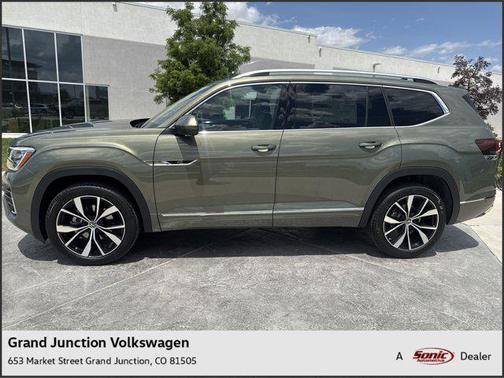 2025 Volkswagen Atlas 2.0T SEL Premium R-Line 4MOTION