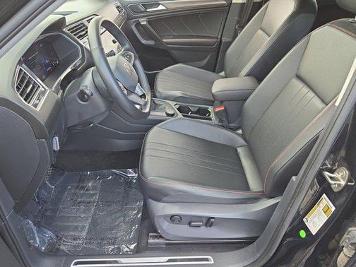 2024 Volkswagen Tiguan 2.0T Wolfsburg Edition