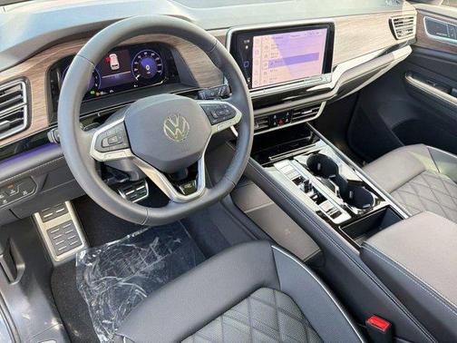 2026 Volkswagen Atlas 2.0T SEL Premium R-Line 4MOTION