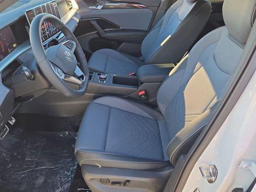 2026 Volkswagen Tiguan 2.0T SE R-Line Black 4MOTION