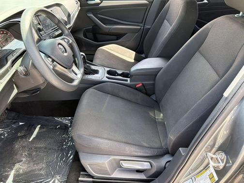 Platinum Gray Metallic 2019 Volkswagen Jetta 1.4T S