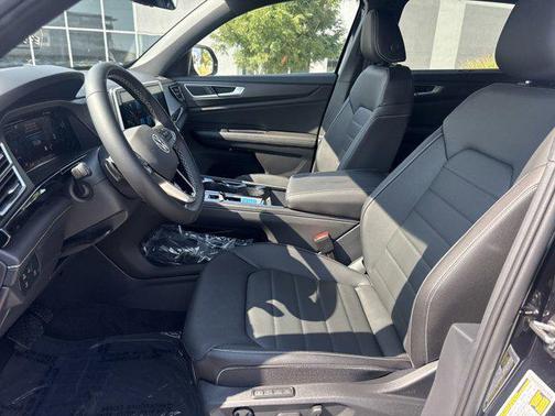 2026 Volkswagen Atlas Cross Sport 2.0T SEL