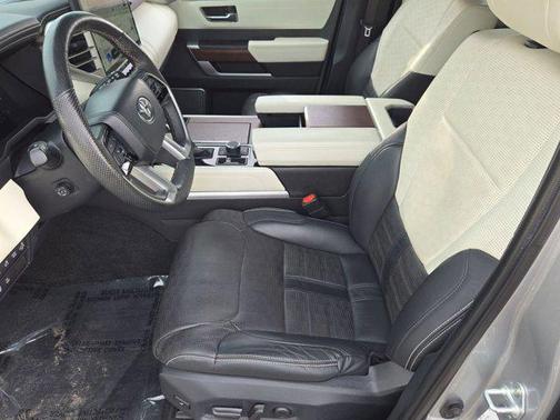 2024 Toyota Sequoia Capstone