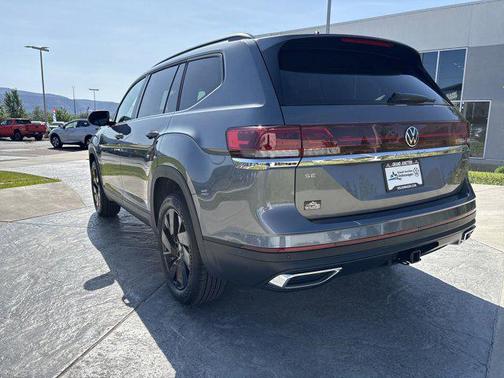 2025 Volkswagen Atlas 2.0T SE w/Technology 4MOTION