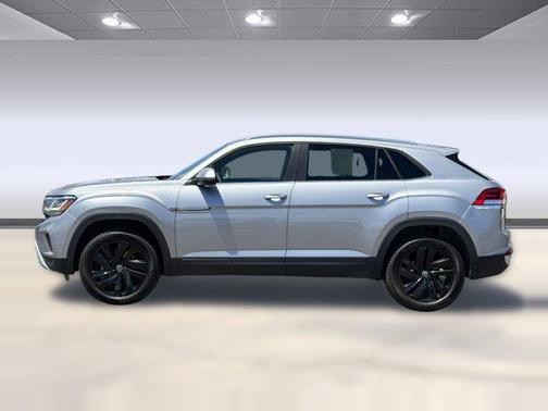 Pyrite Silver Metallic 2023 Volkswagen Atlas Cross Sport 2.0T SE w/Technology 4MOTION