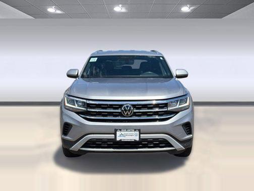 Pyrite Silver Metallic 2023 Volkswagen Atlas Cross Sport 2.0T SE w/Technology 4MOTION