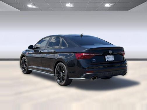 Deep Black Pearl 2022 Volkswagen Jetta GLI 2.0T Autobahn