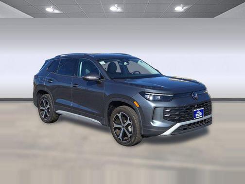 2025 Volkswagen Tiguan 2.0T SE 4MOTION