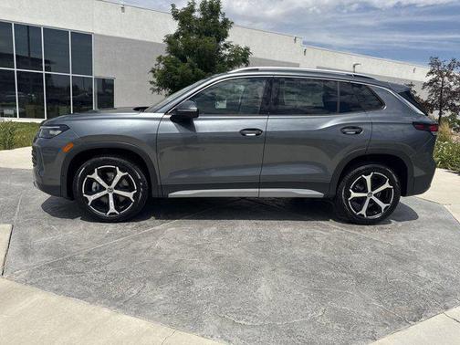 2025 Volkswagen Tiguan 2.0T SE 4MOTION