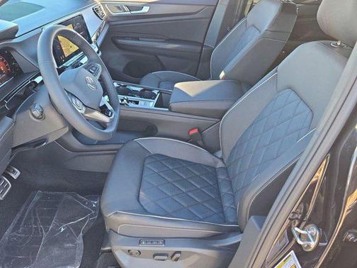 2026 Volkswagen Atlas Cross Sport 2.0T SEL Premium