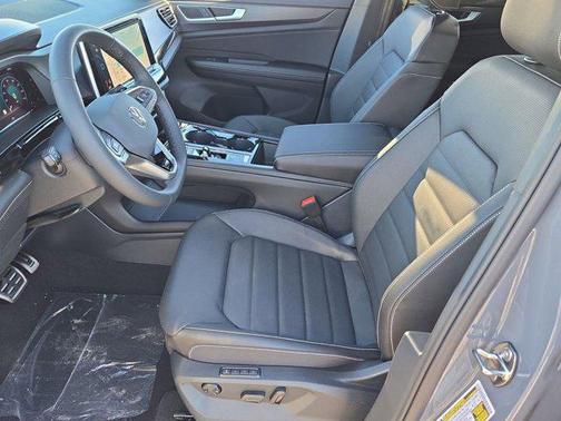 2026 Volkswagen Atlas Cross Sport 2.0T SEL