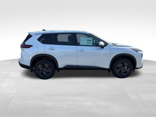 Everest White P 2026 Nissan Rogue SV