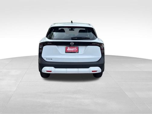 Fresh Powder 2026 Nissan Kicks S
