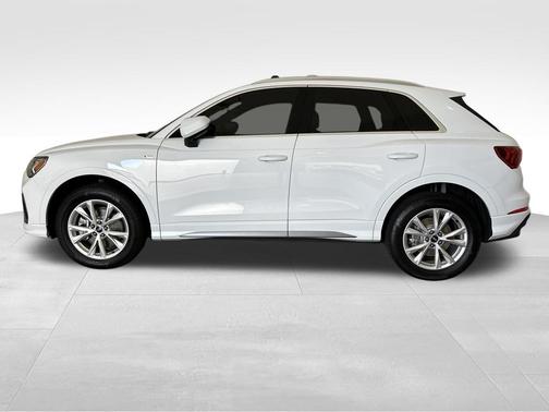 2025 Audi Q3 45 S line Premium
