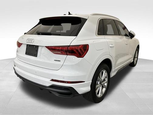 2025 Audi Q3 45 S line Premium