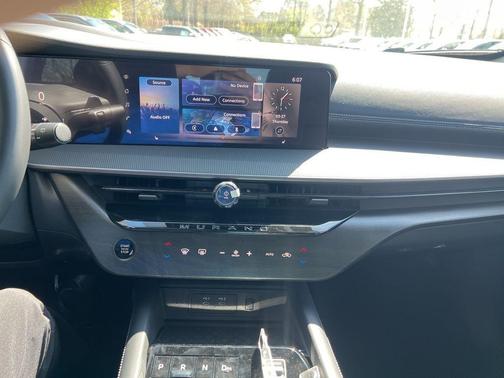 2025 Nissan Murano SV