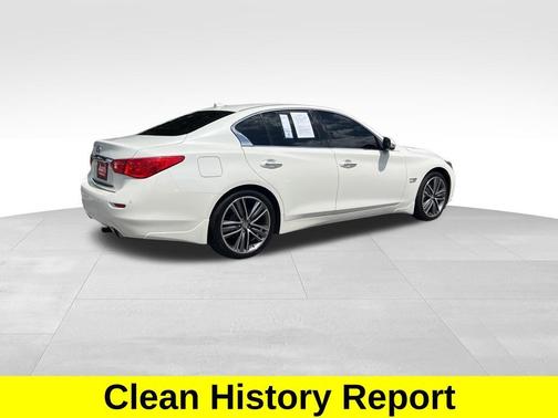 2016 INFINITI Q50 Hybrid Base