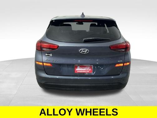 2021 Hyundai TUCSON SE
