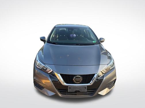 Gun Metallic 2021 Nissan Versa 1.6 SV