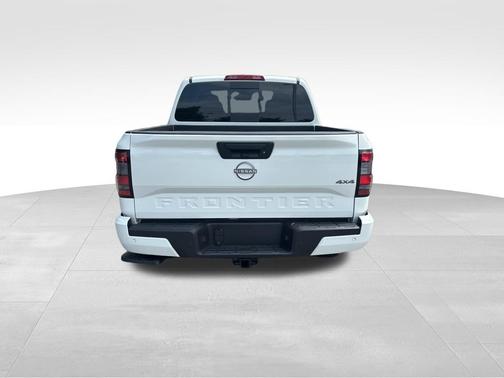 Glacier White 2026 Nissan Frontier SV