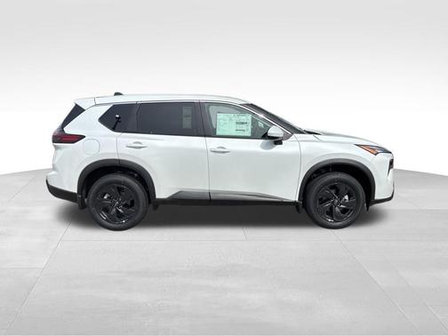 Everest White P 2026 Nissan Rogue SV