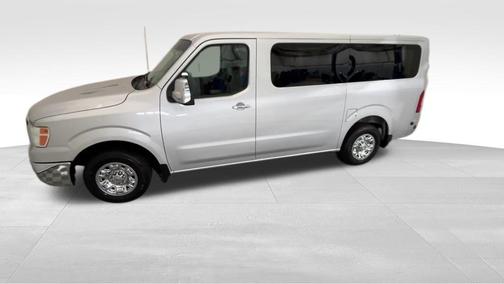 2017 Nissan NV Passenger NV3500 HD SV V6/SV V8
