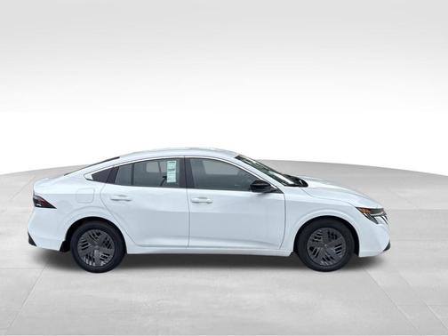 Cloud White 2026 Nissan Sentra SV
