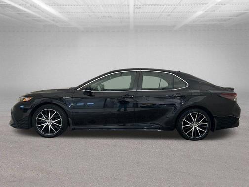 Midnight Black Metallic 2021 Toyota Camry Hybrid SE