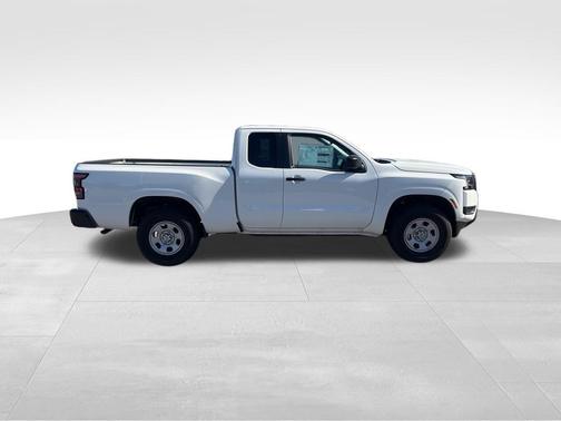 2025 Nissan Frontier S