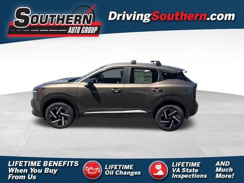 Canyon Bronze M 2026 Nissan Kicks SV