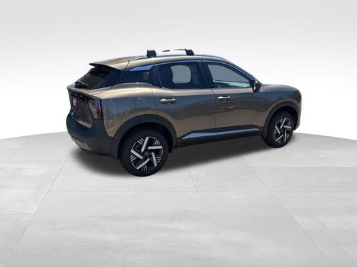 Canyon Bronze M 2026 Nissan Kicks SV