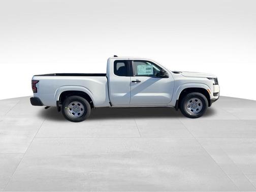2025 Nissan Frontier S