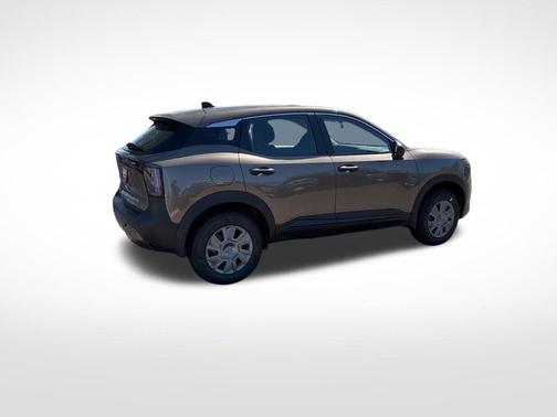 Canyon Bronze M 2026 Nissan Kicks S
