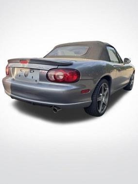 2004 Mazda MX-5 Miata Cloth