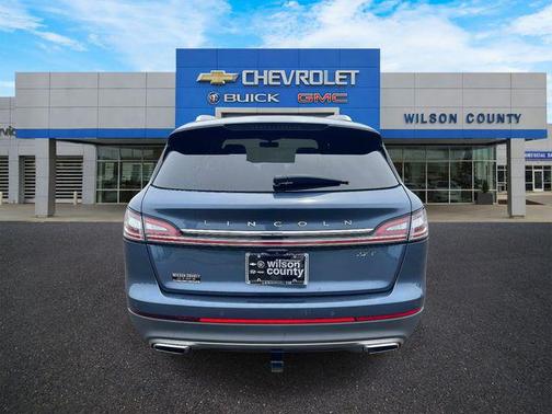 BLUE DIAMOND METALLIC 2019 Lincoln Nautilus Reserve