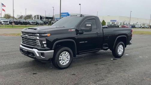 2025 Chevrolet Silverado 3500 LT