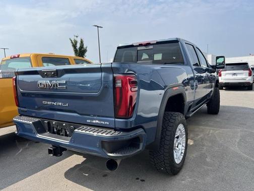2025 GMC Sierra 2500 Denali Ultimate