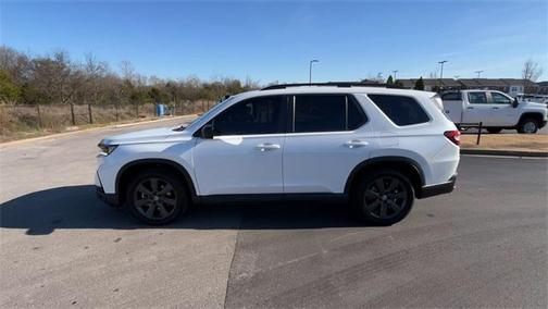2023 Honda Pilot AWD Sport
