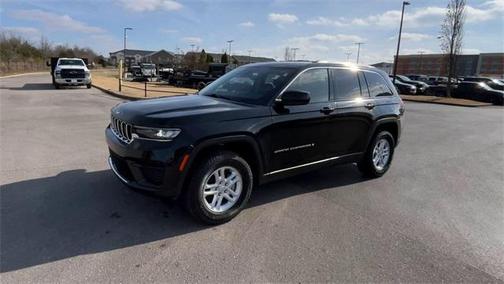 2022 Jeep Grand Cherokee Laredo