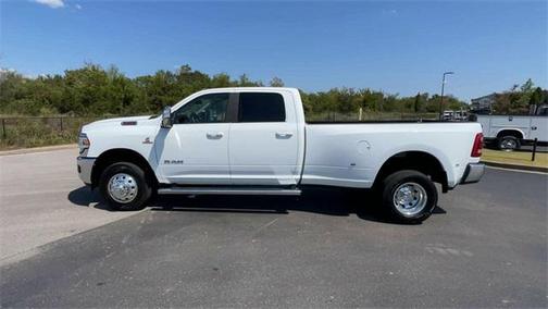 2024 RAM 3500 Laramie Crew Cab 4x4 8' Box
